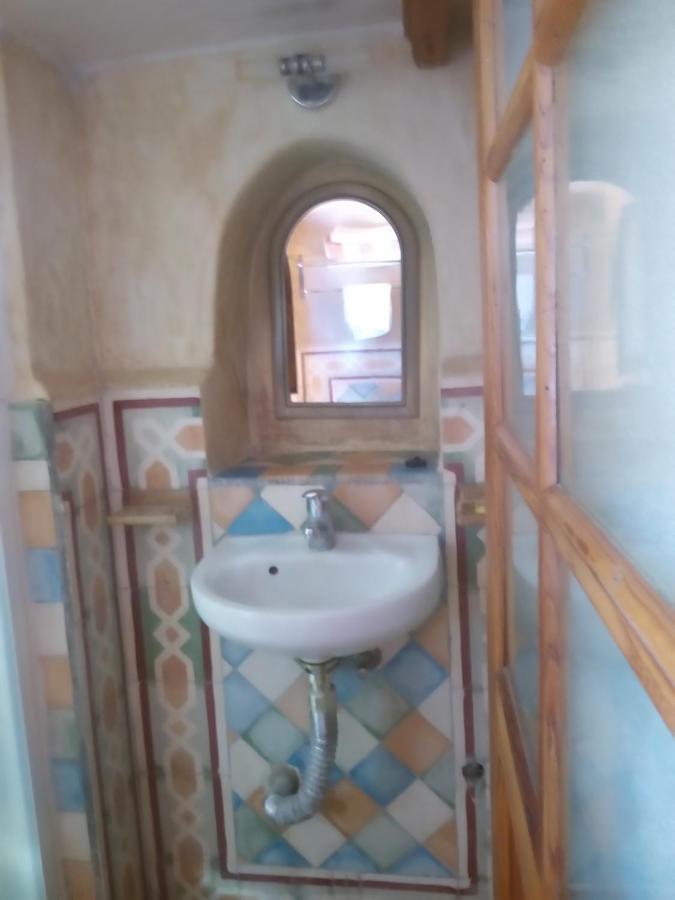 شفشاون Hostal Gernika الغرفة الصورة